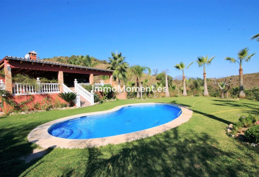 Resale - Country house - Inland  - Monda