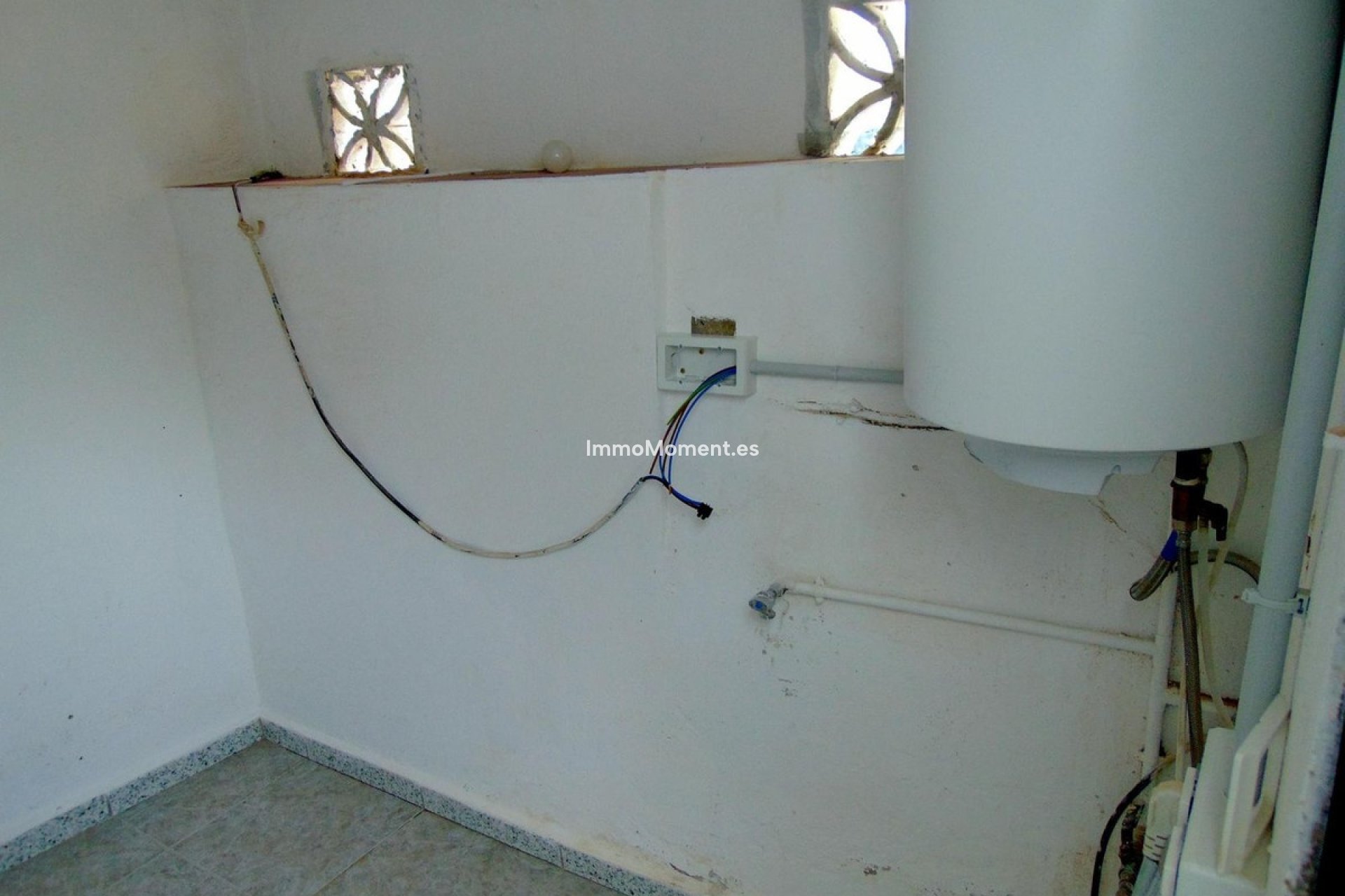 Resale - Country house - Inland  - Monda