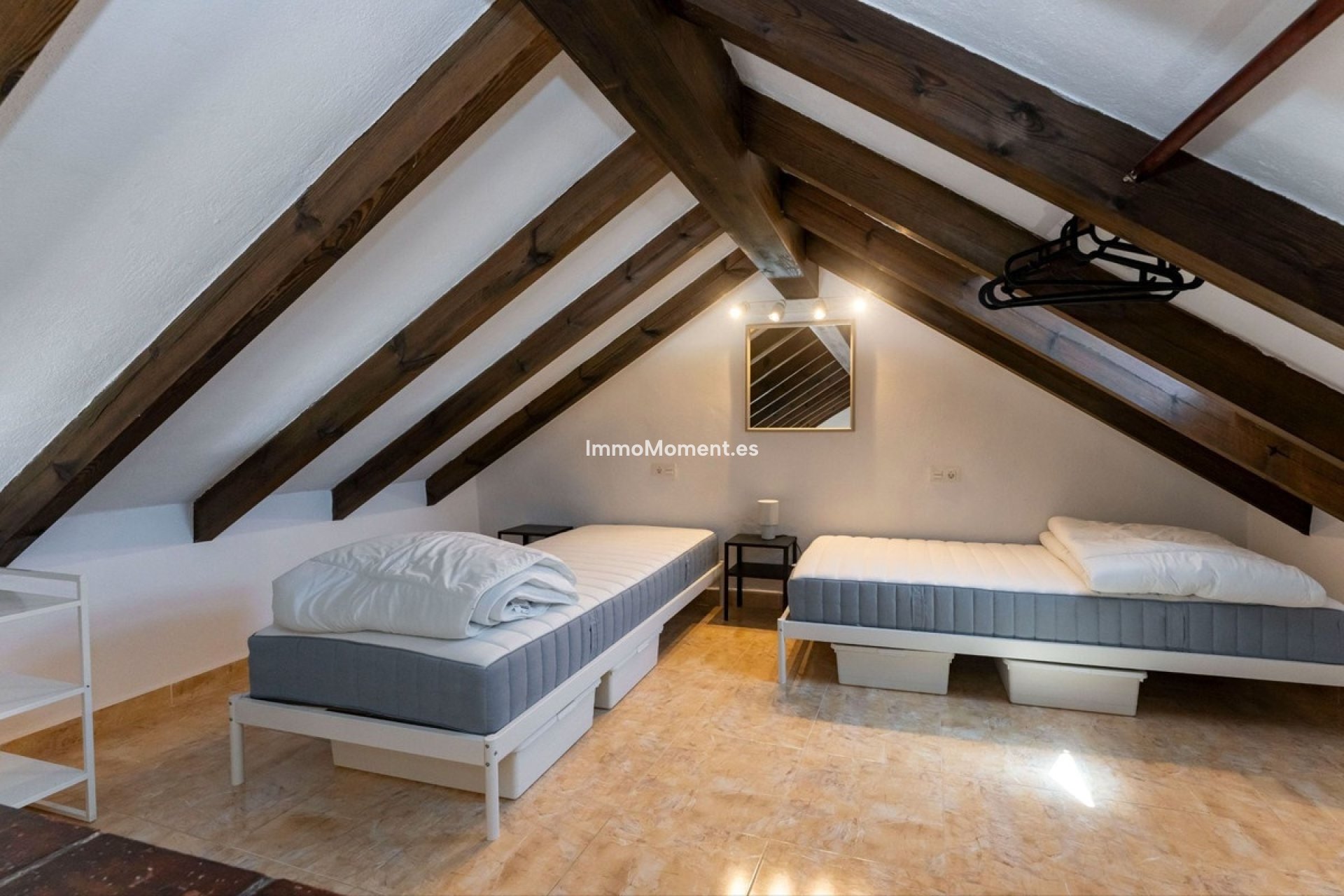 Resale - Country house - Inland  - Monda