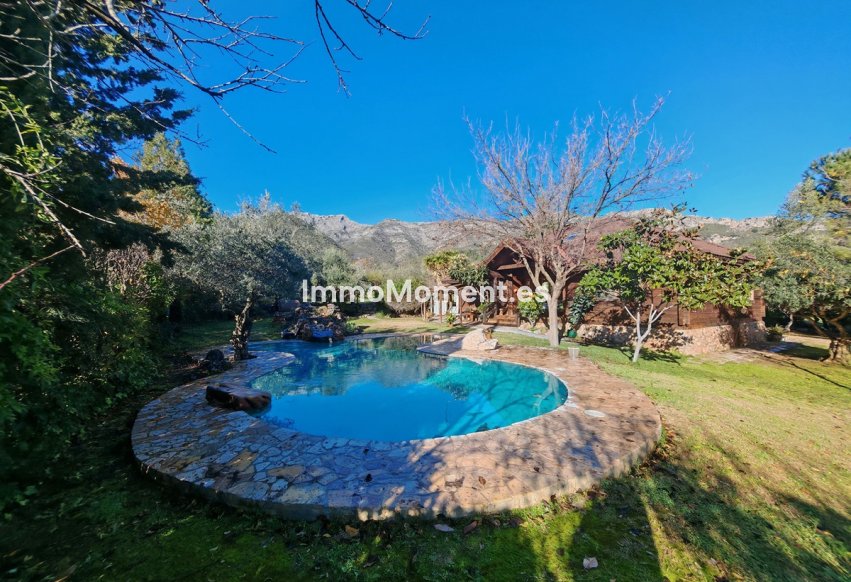 Resale - Country house - Inland  - Ojén