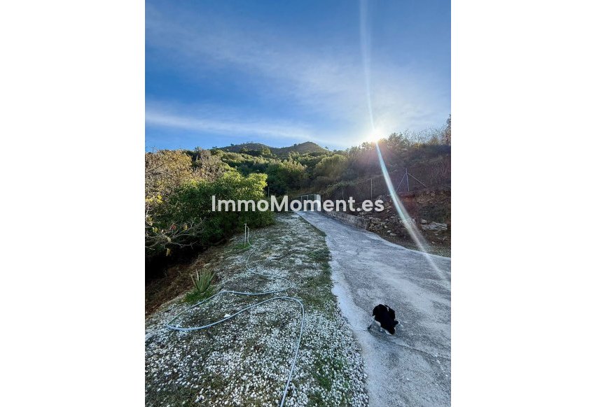 Resale - Country house - Inland  - Ojén