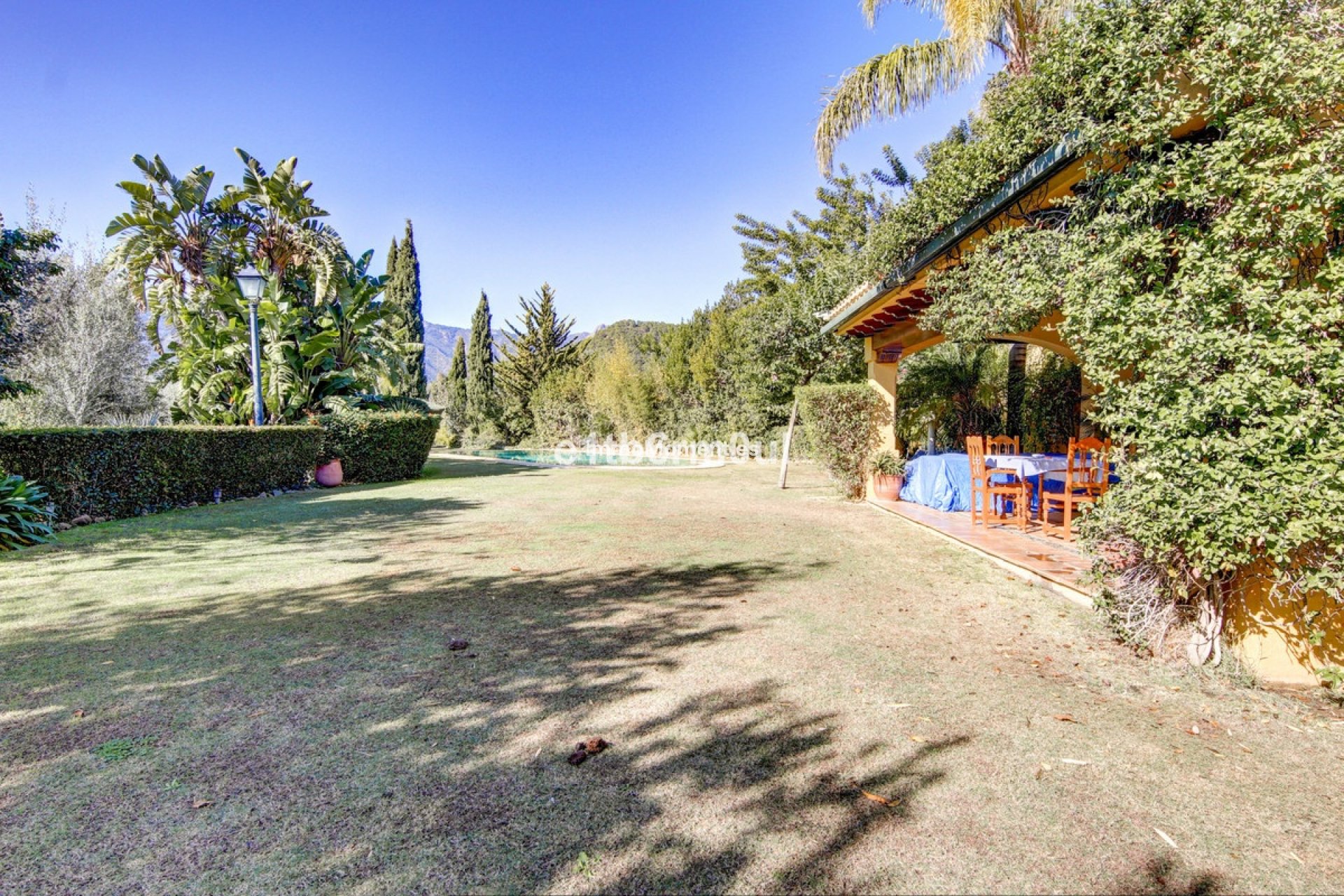 Resale - Country house - Inland  - Ojén