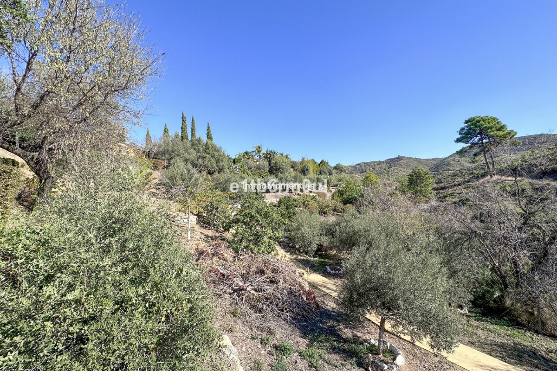 Resale - Country house - Inland  - Ojén