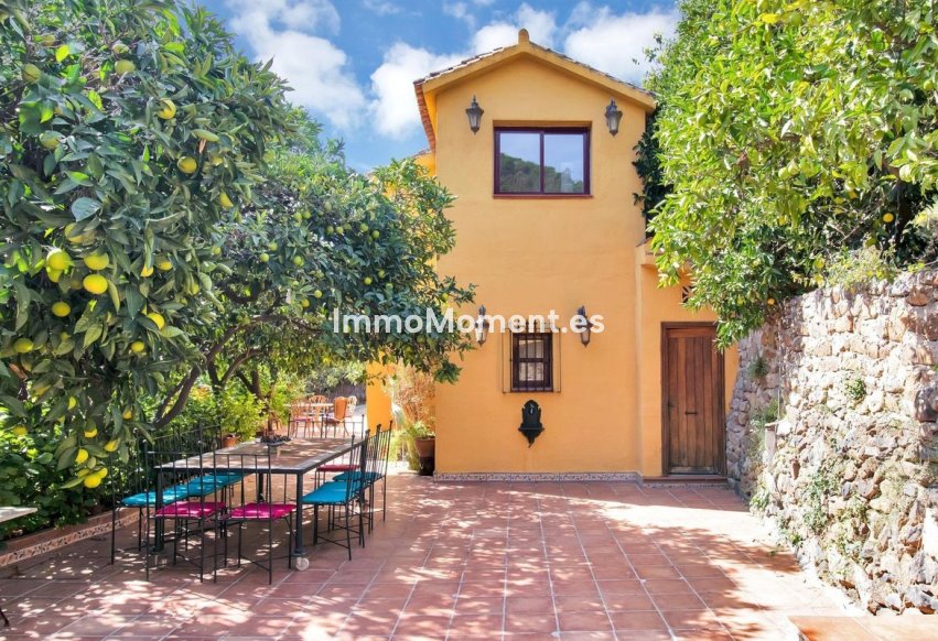 Resale - Country house - Inland  - Ojén