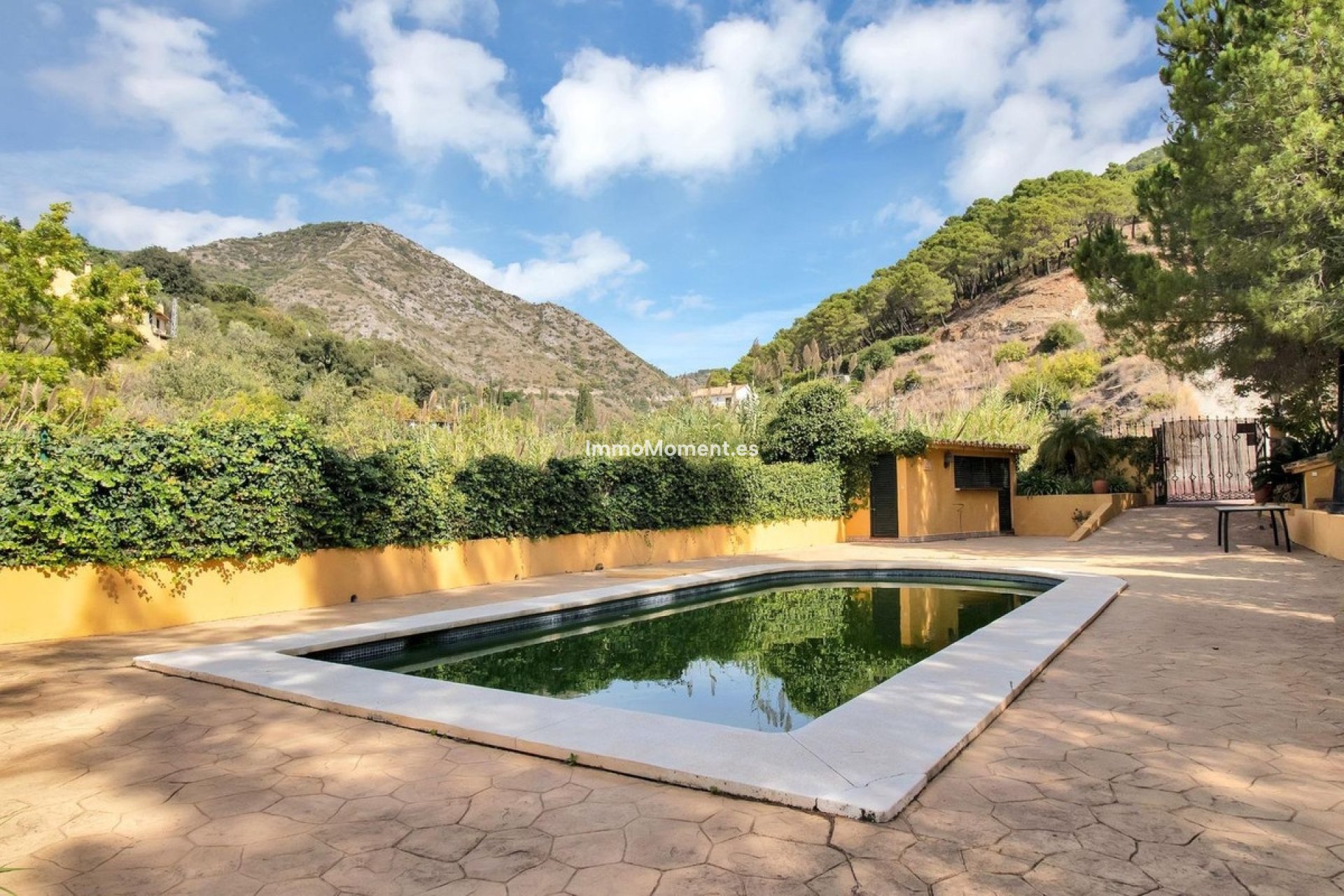 Resale - Country house - Inland  - Ojén