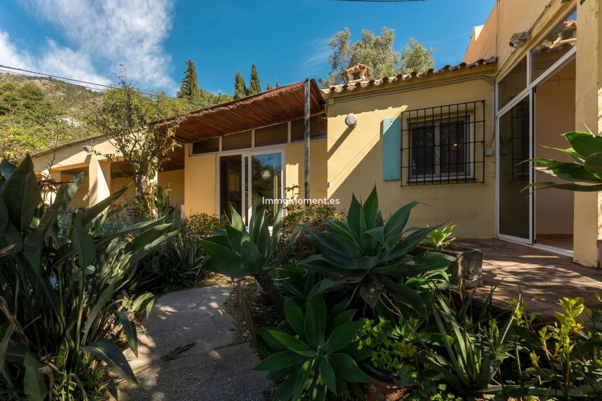 Resale - Country house - Inland  - Ojén