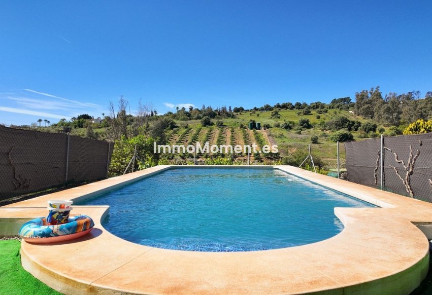 Resale - Country house - Inland  - Pizarra