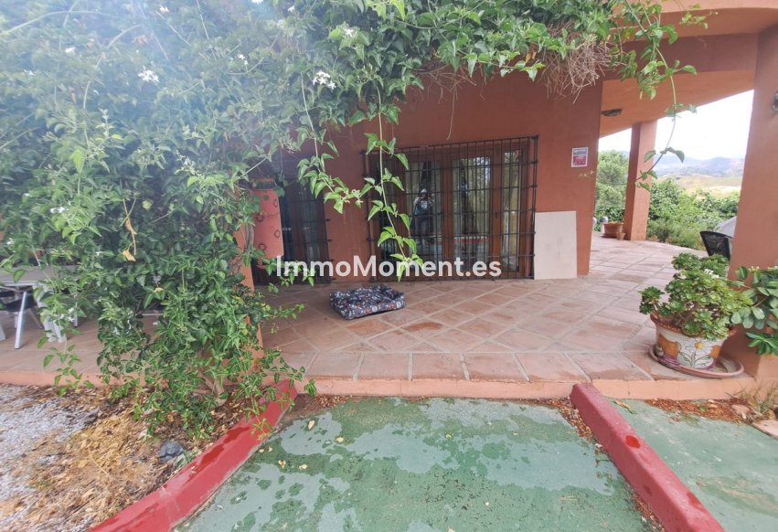 Resale - Country house - Mijas - Entrerrios