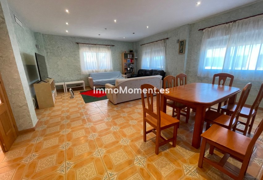 Resale - Detached villa - Albatera - Albatera Centro
