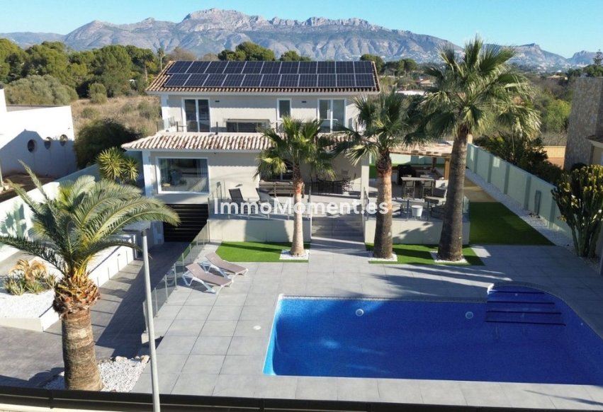 Resale - Detached villa - Alfaz del Pi - L'Alfás del Pi Centro