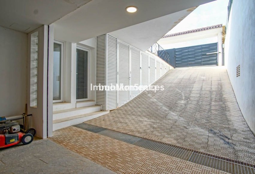 Resale - Detached villa - Alfaz del Pi - L'Alfás del Pi Centro