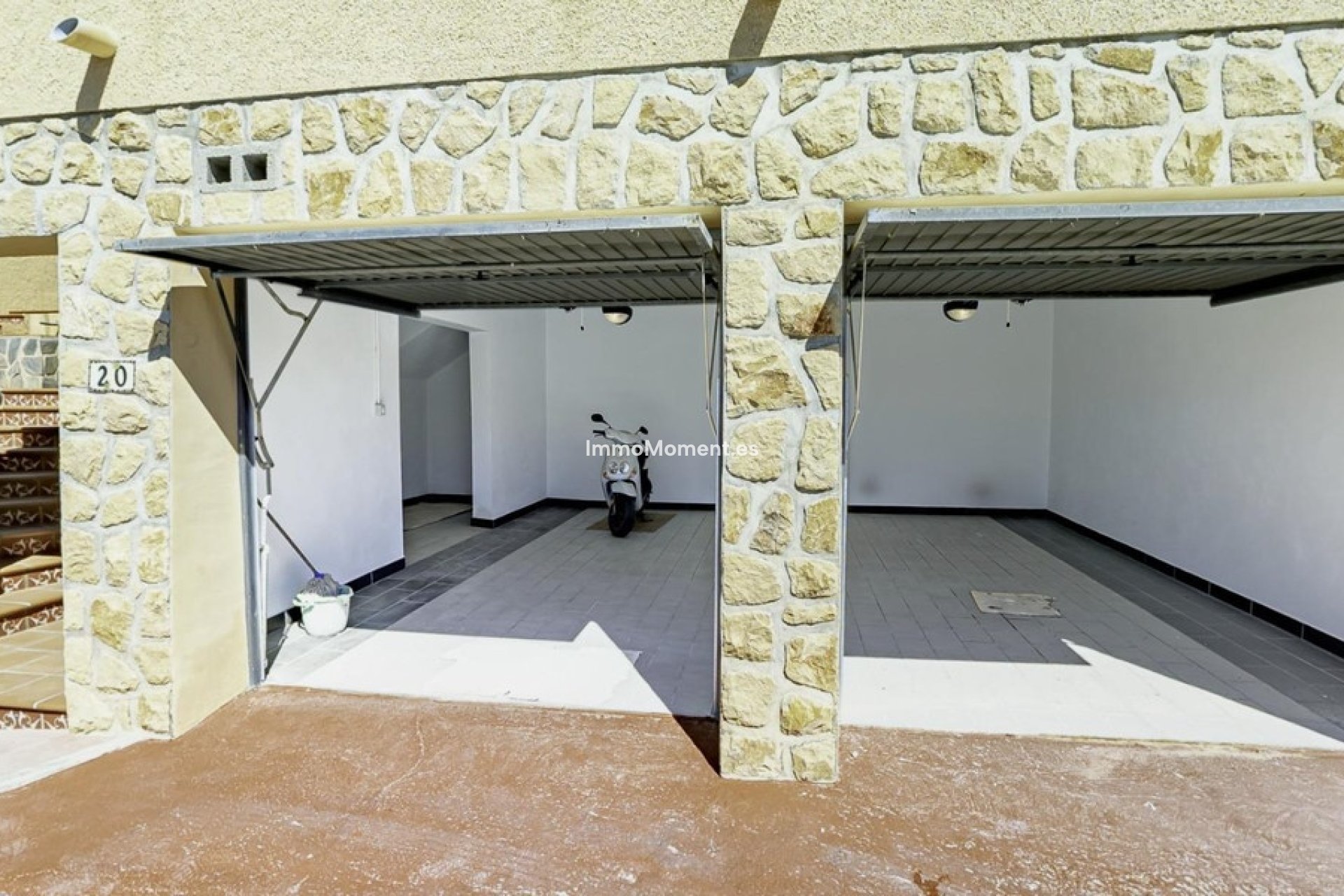 Resale - Detached villa - Alfaz del Pi - L'Alfás del Pi Centro