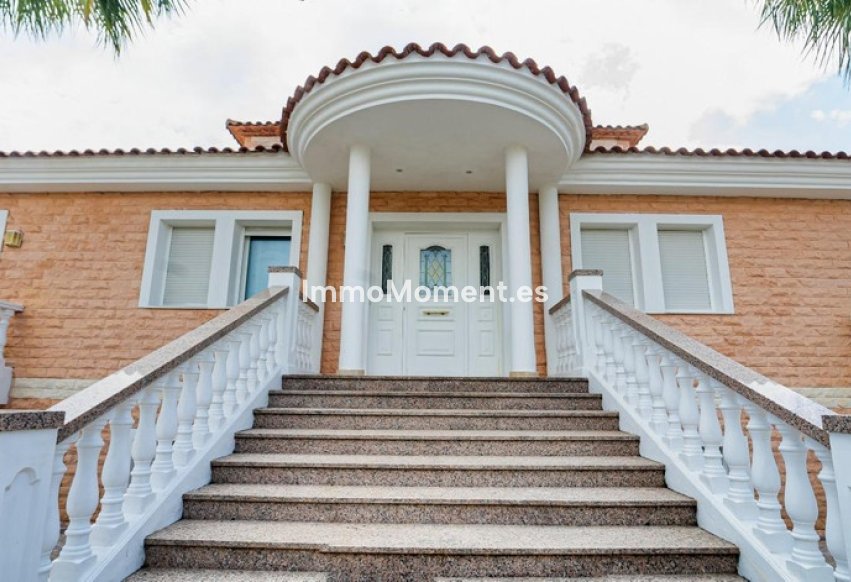 Resale - Detached villa - Alfaz del Pi - L'Alfás del Pi Centro