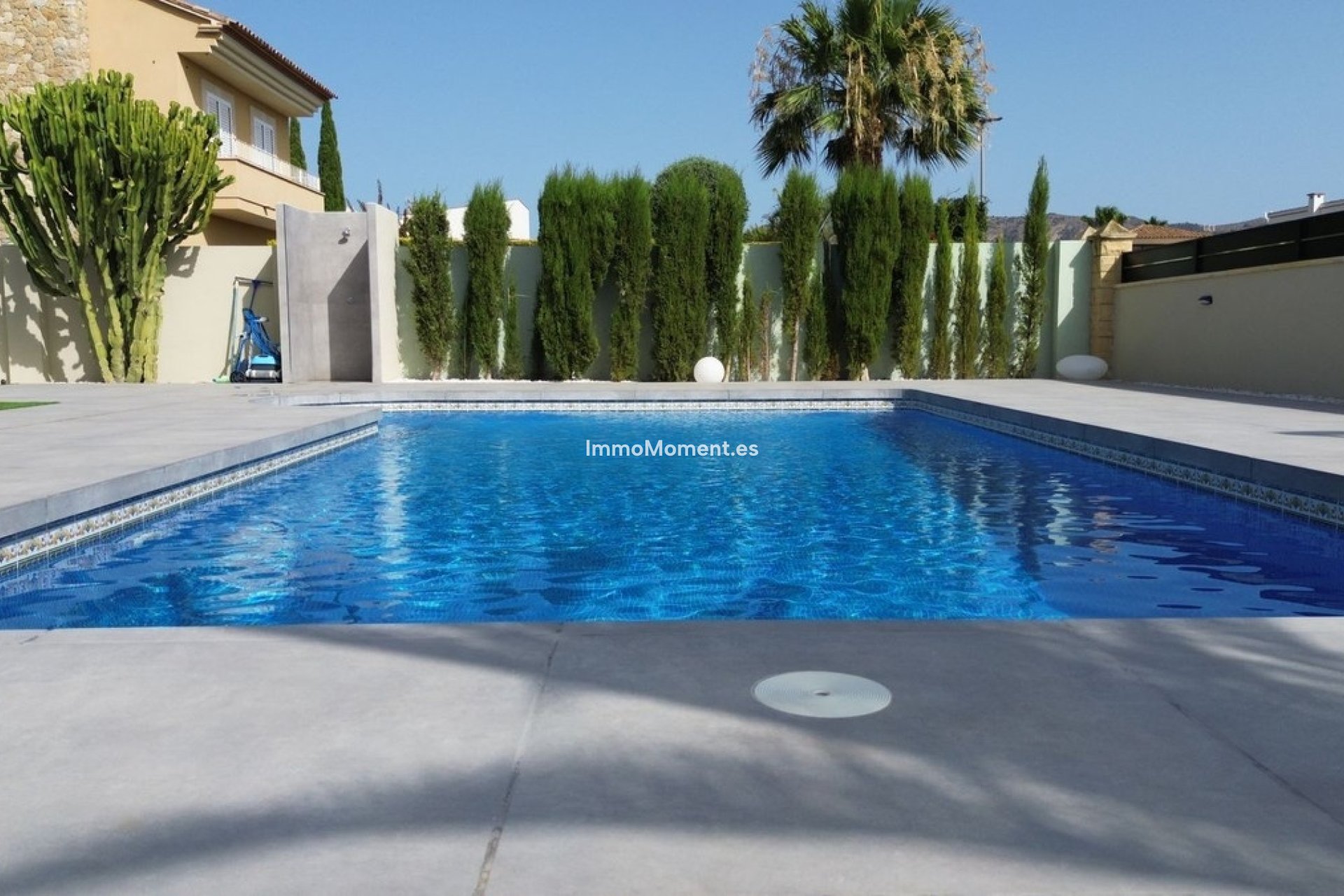 Resale - Detached villa - Alfaz del Pi - L'Alfás del Pi Centro