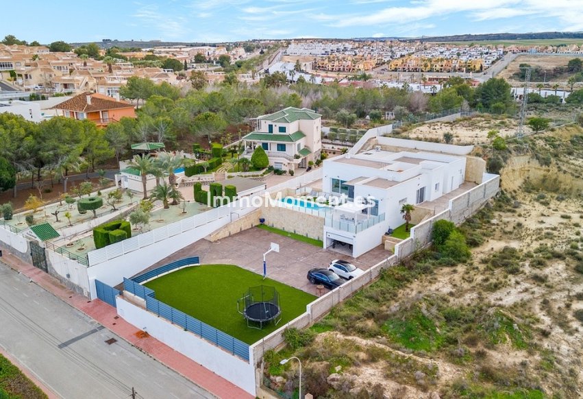 Resale - Detached villa - Algorfa - Algorfa Centro