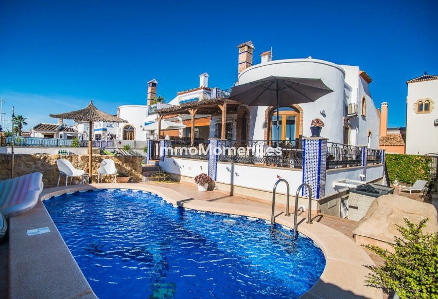 Resale - Detached villa - Algorfa - Algorfa Centro