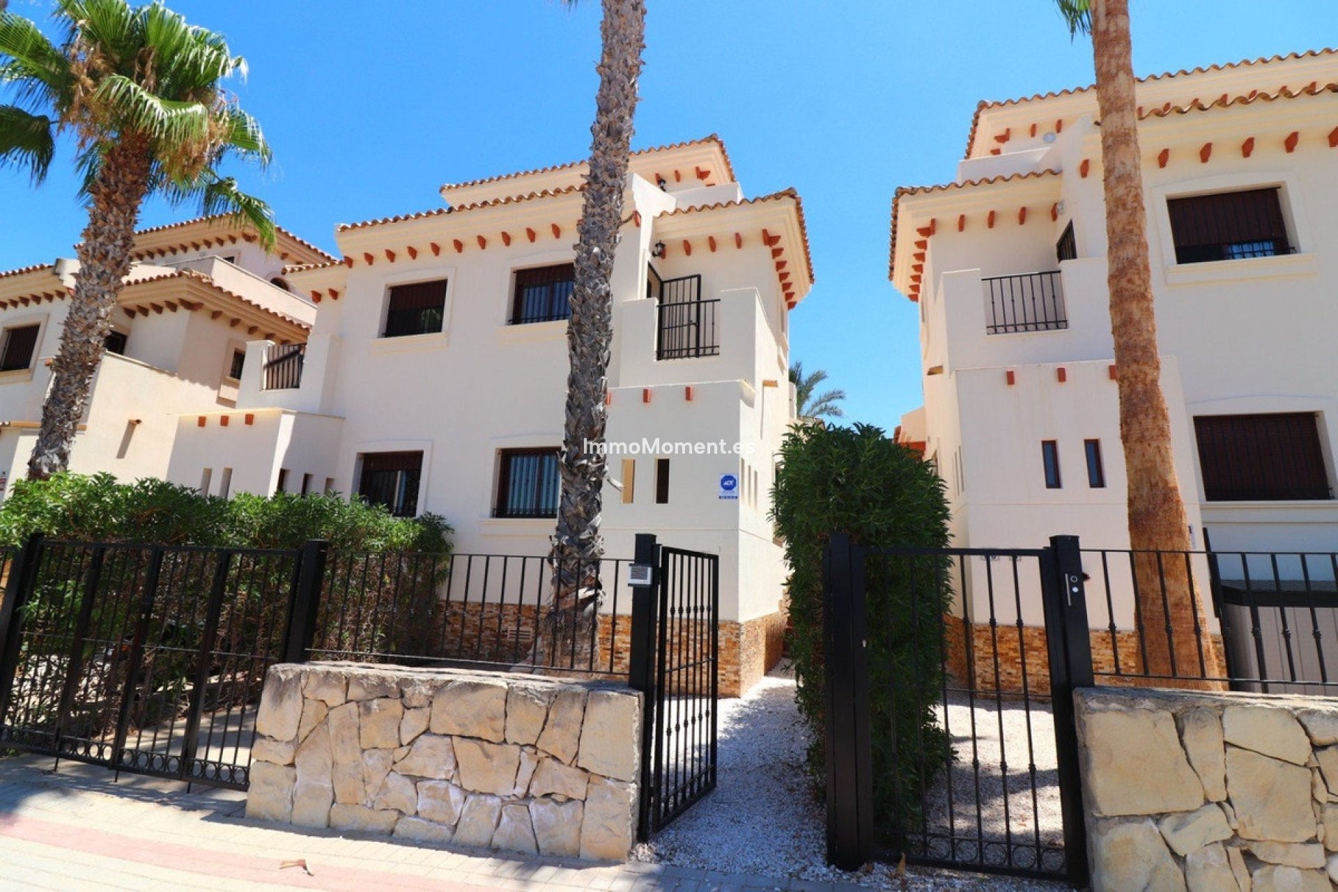 Resale - Detached villa - Algorfa - La Finca Golf