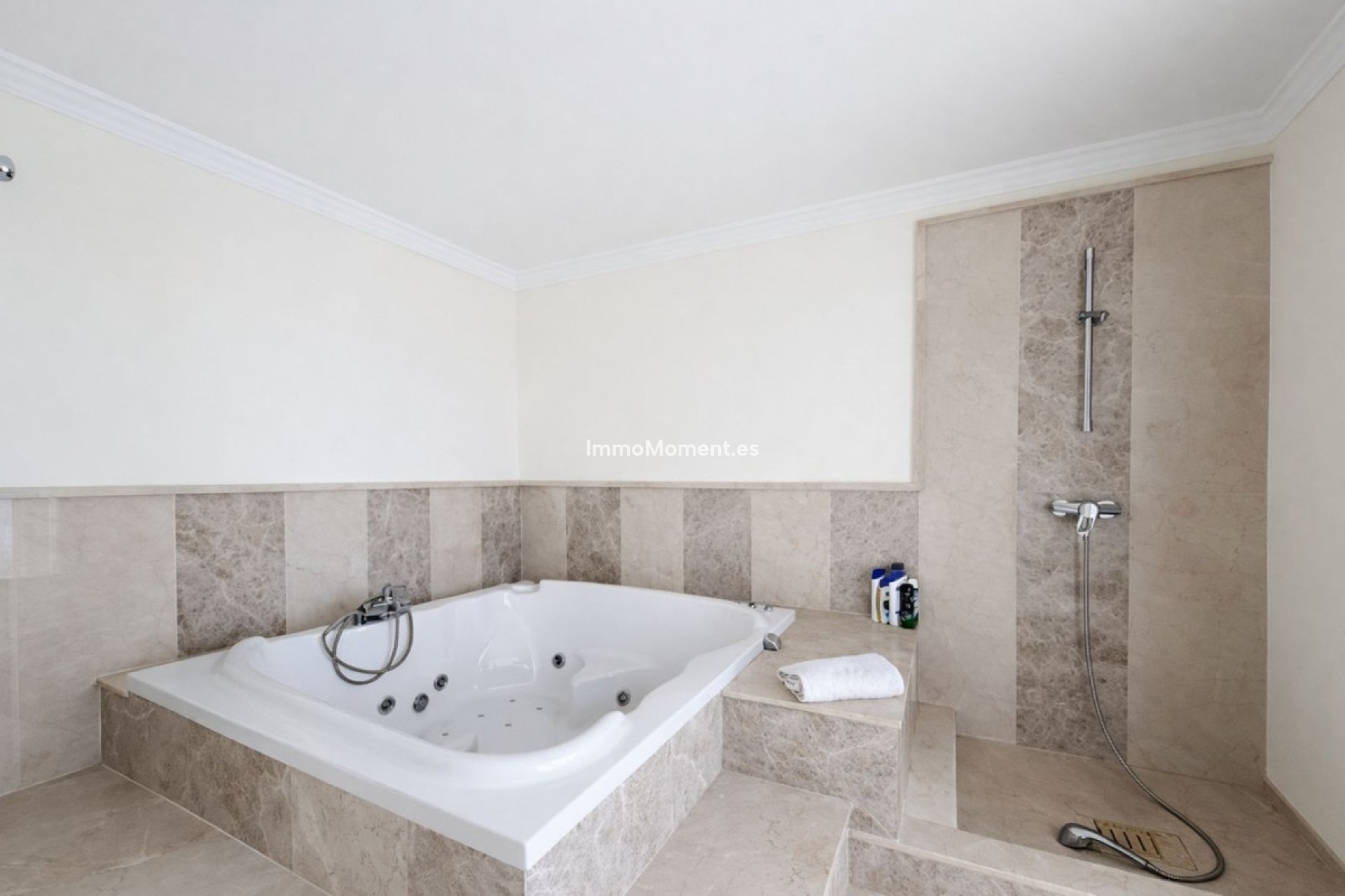 Resale - Detached villa - Benahavís - Benahavís Centro
