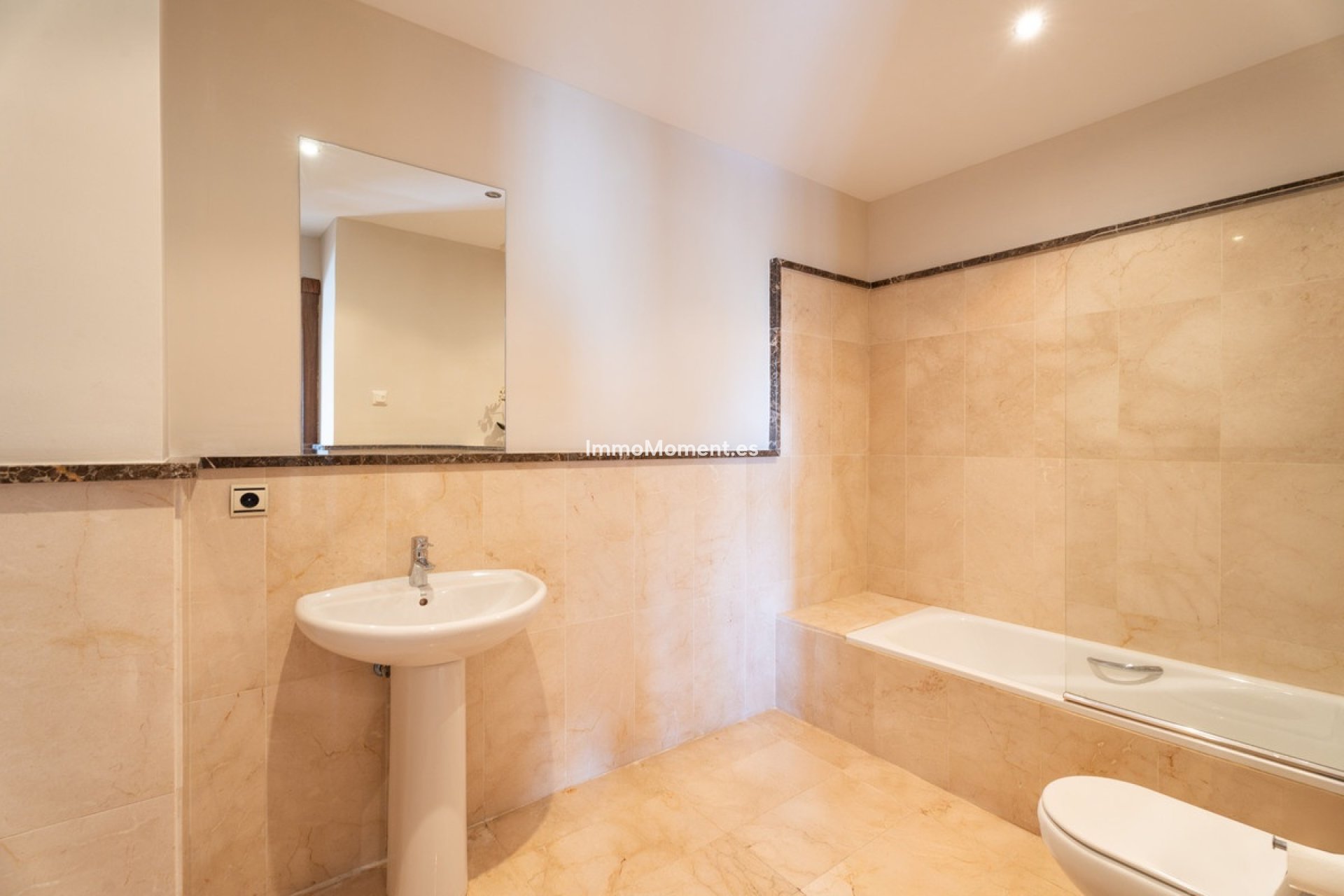 Resale - Detached villa - Benahavís - Benahavís Centro