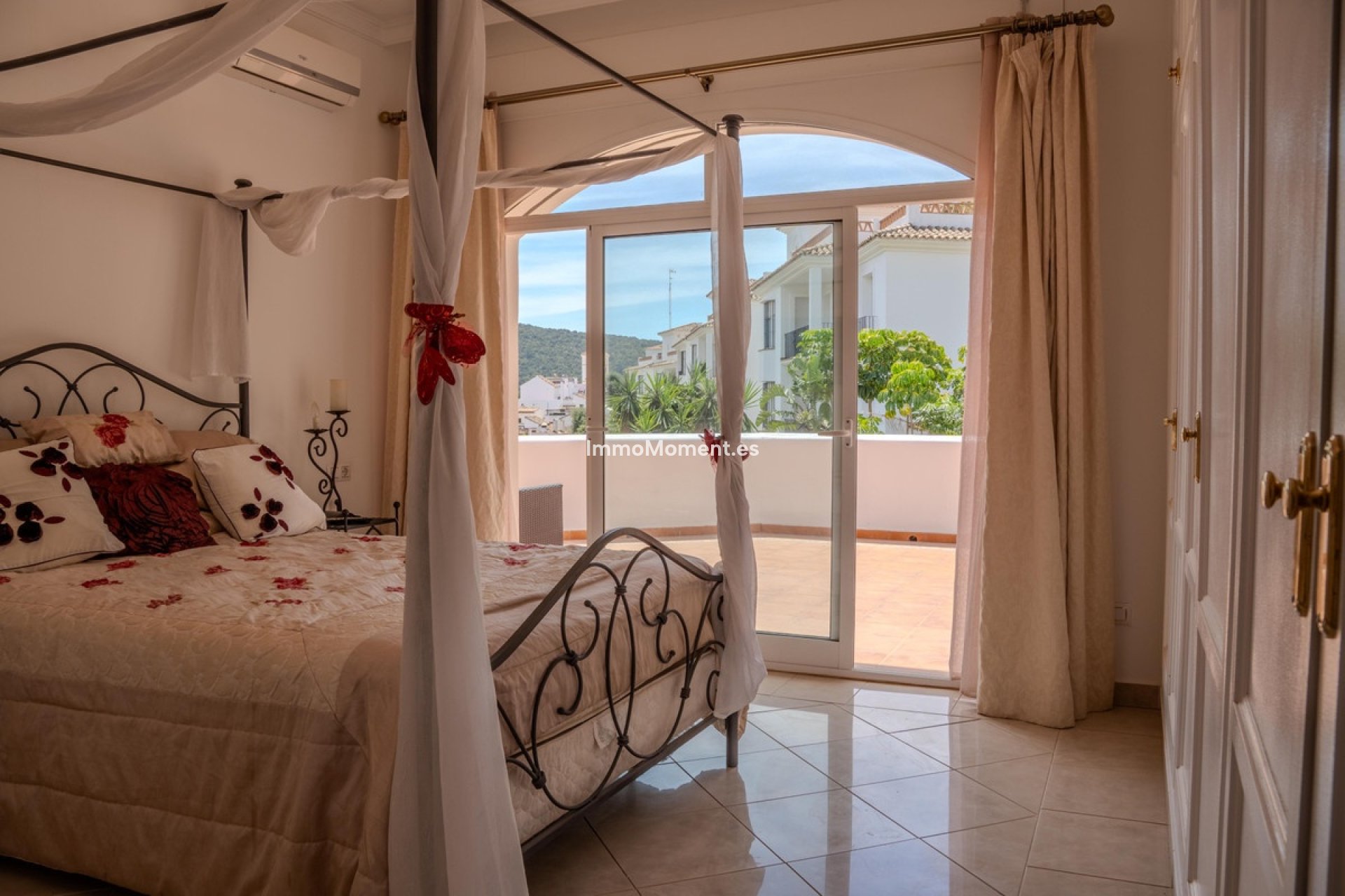 Resale - Detached villa - Benahavís - Benahavís Centro
