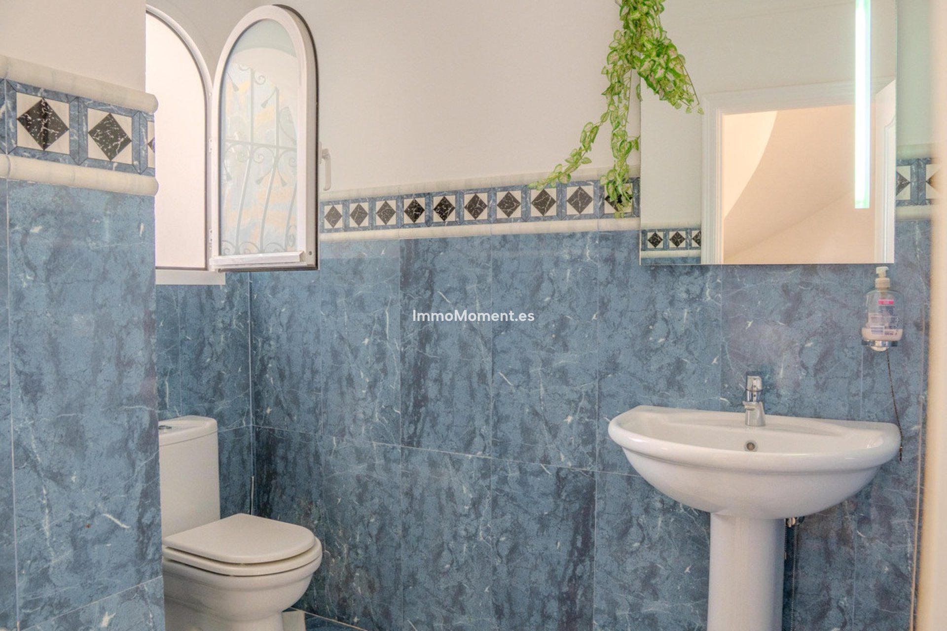 Resale - Detached villa - Benahavís - Benahavís Centro
