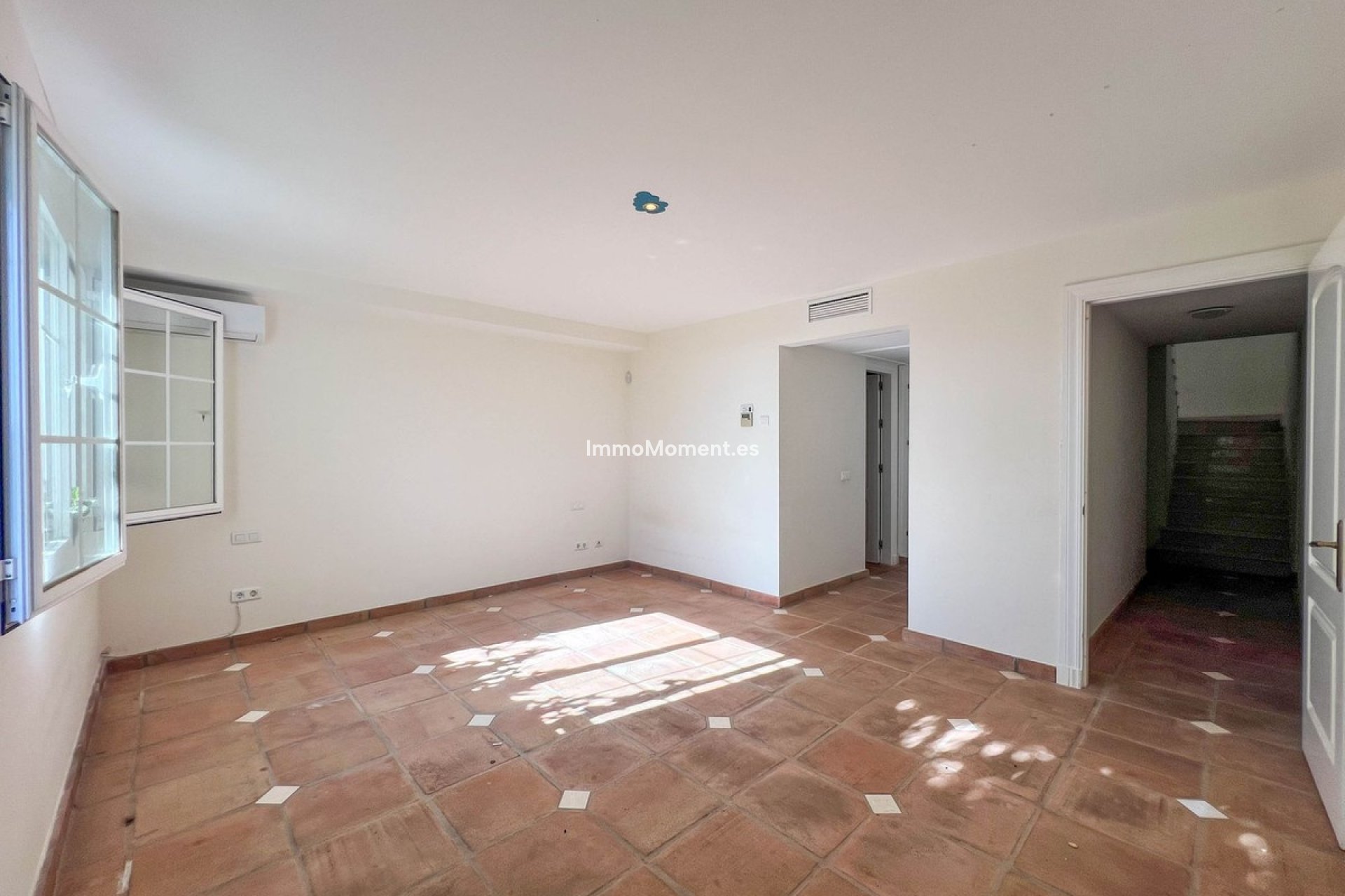Resale - Detached villa - Benahavís - La Quinta
