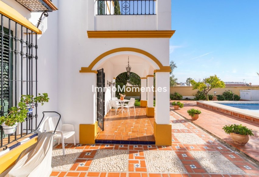 Resale - Detached villa - Benalmadena - Arroyo de la Miel