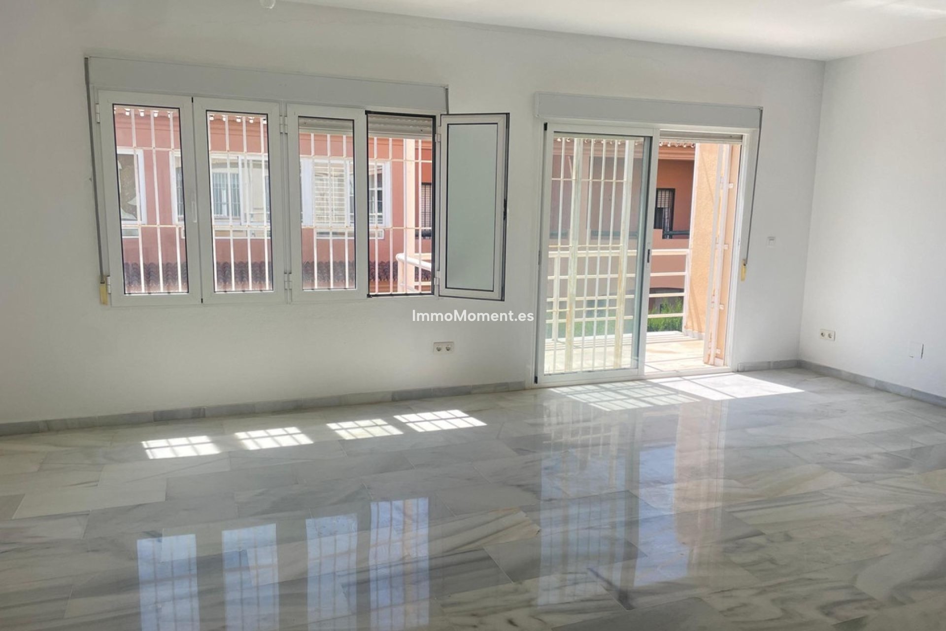 Resale - Detached villa - Benalmadena - Arroyo de la Miel