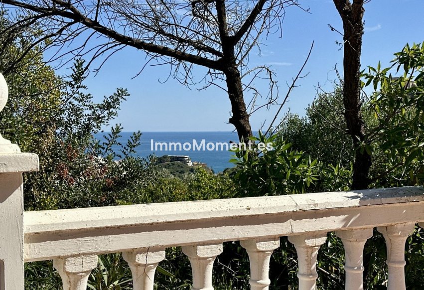 Resale - Detached villa - Benalmadena - Benalmadena Centro