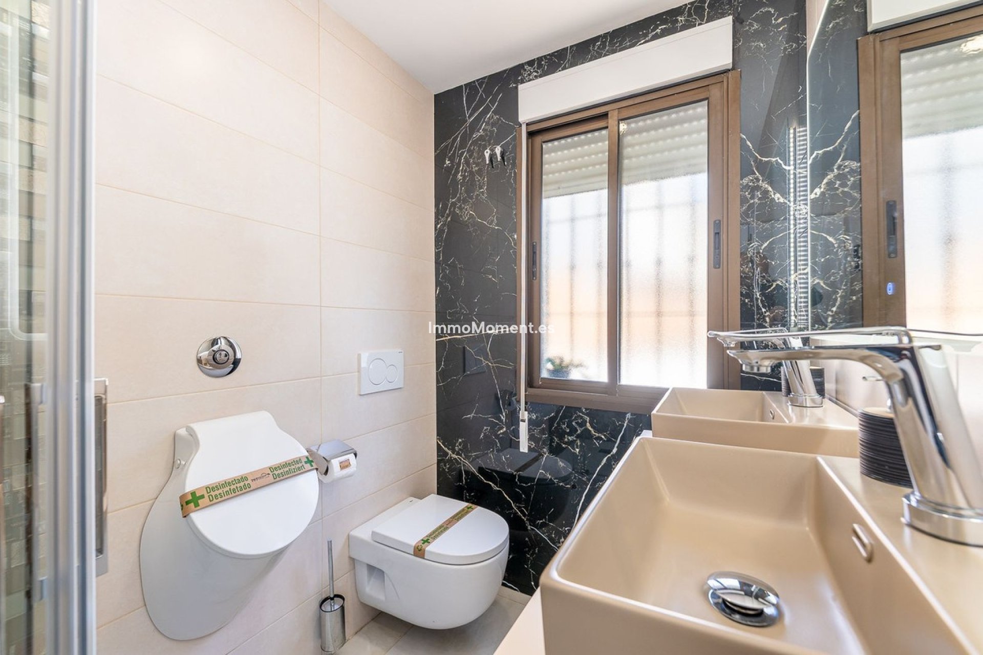 Resale - Detached villa - Benalmadena - Benalmadena Centro