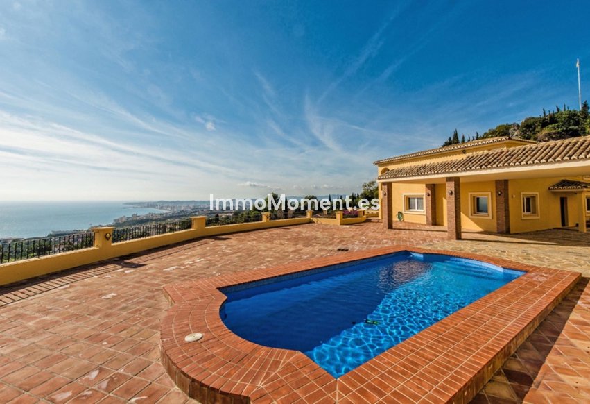Resale - Detached villa - Benalmadena - Benalmadena Centro