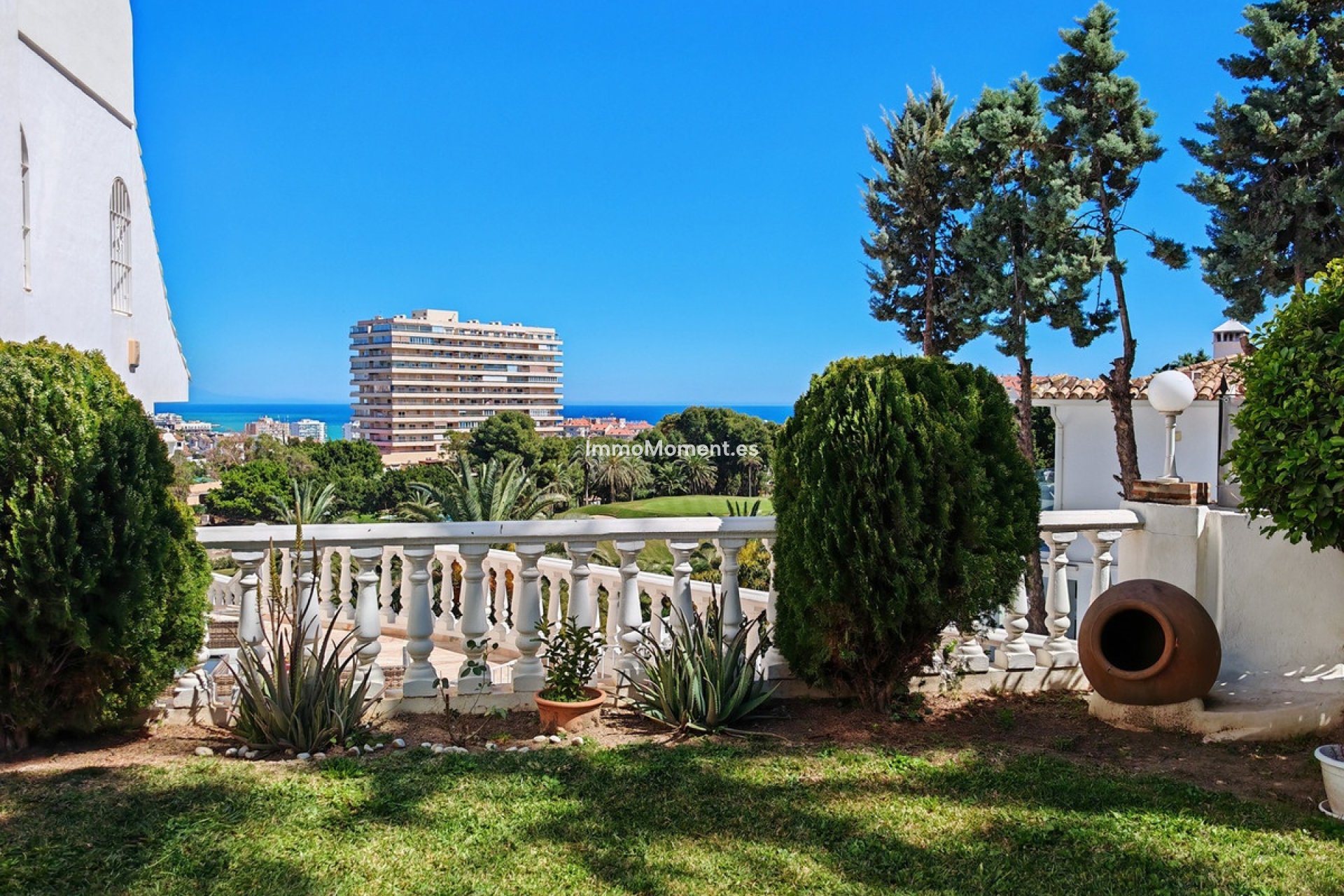 Resale - Detached villa - Benalmadena - Benalmadena Centro