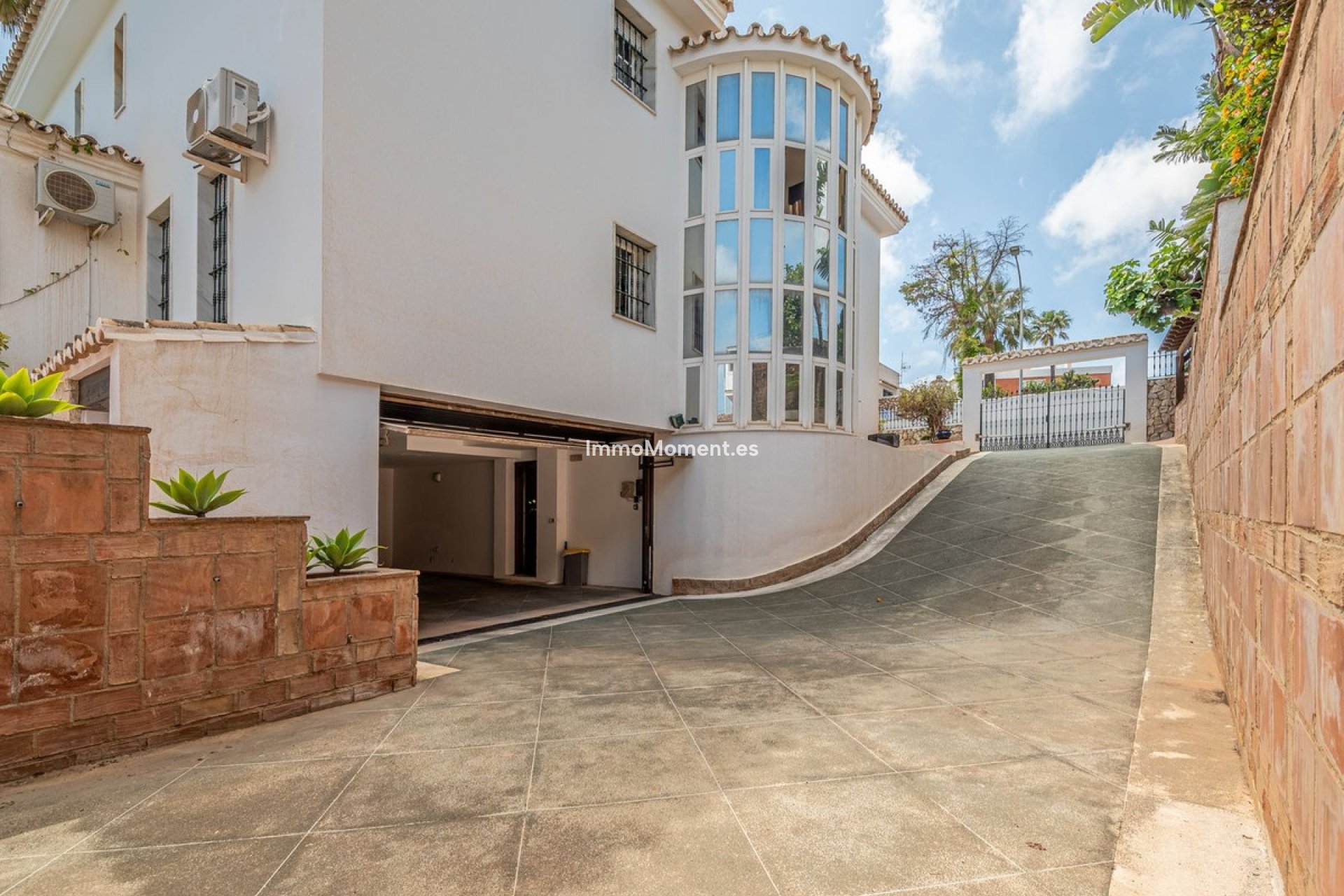 Resale - Detached villa - Benalmadena - Benalmadena Centro