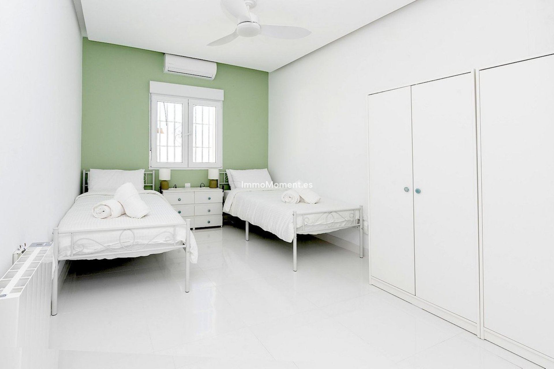 Resale - Detached villa - Benalmadena - Benalmadena Centro