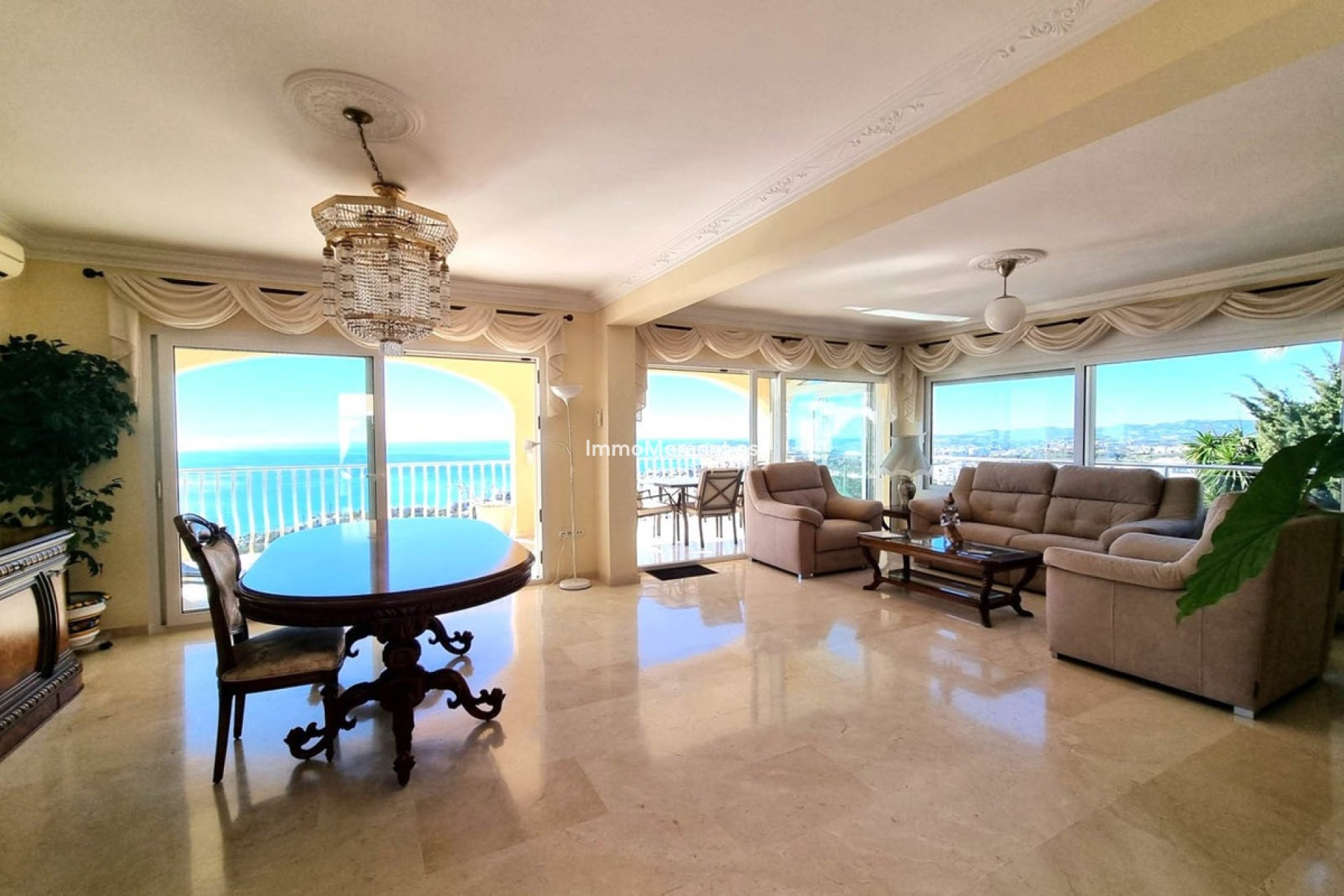 Resale - Detached villa - Benalmadena - Benalmadena Centro
