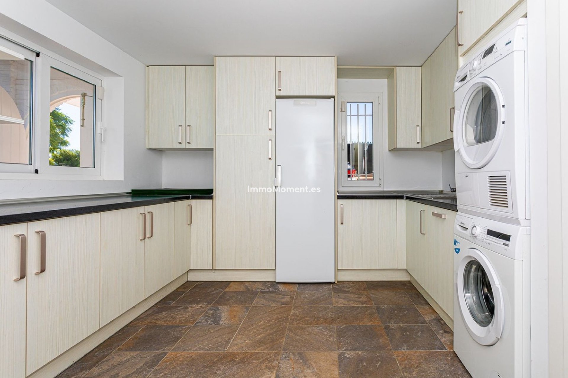 Resale - Detached villa - Benalmadena - Benalmadena Centro