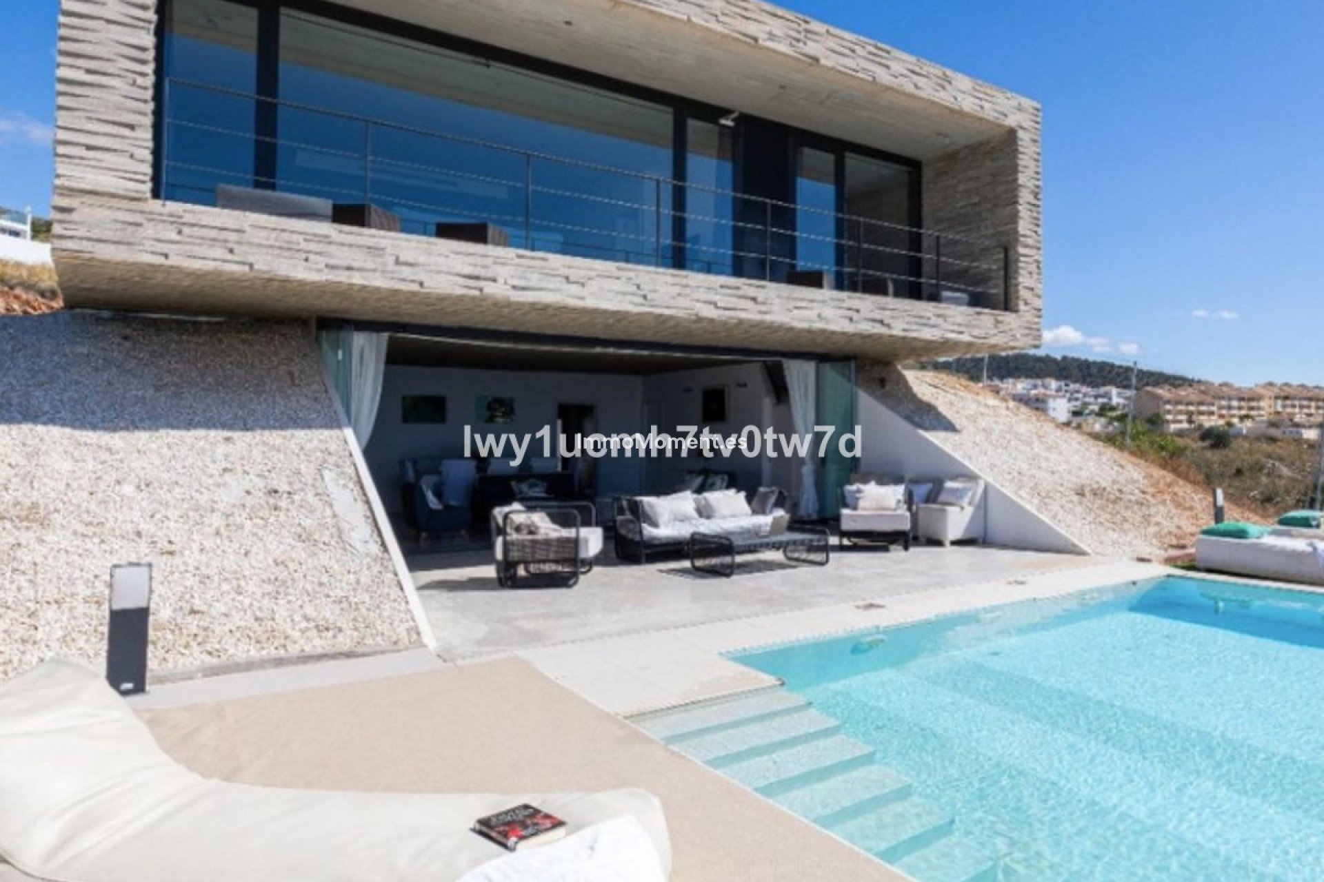 Resale - Detached villa - Benalmadena - Benalmadena Centro