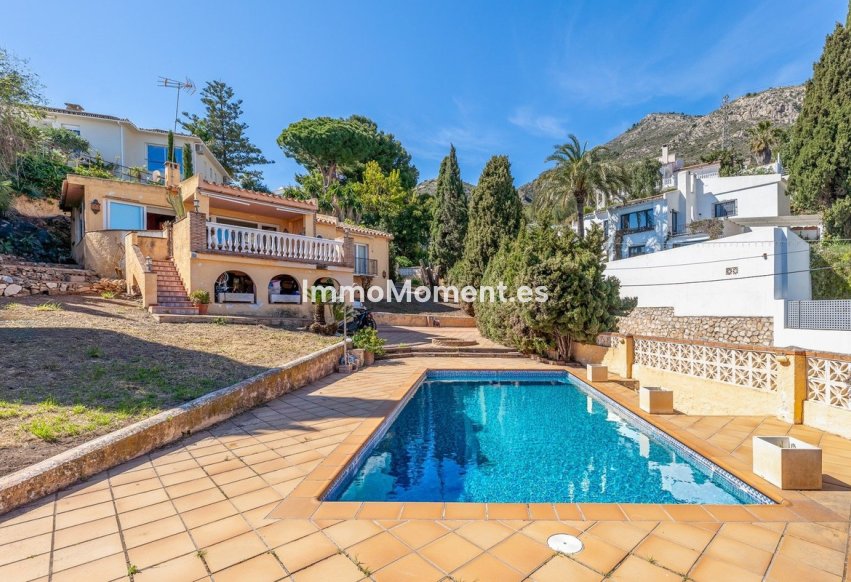 Resale - Detached villa - Benalmadena - Benalmadena Centro