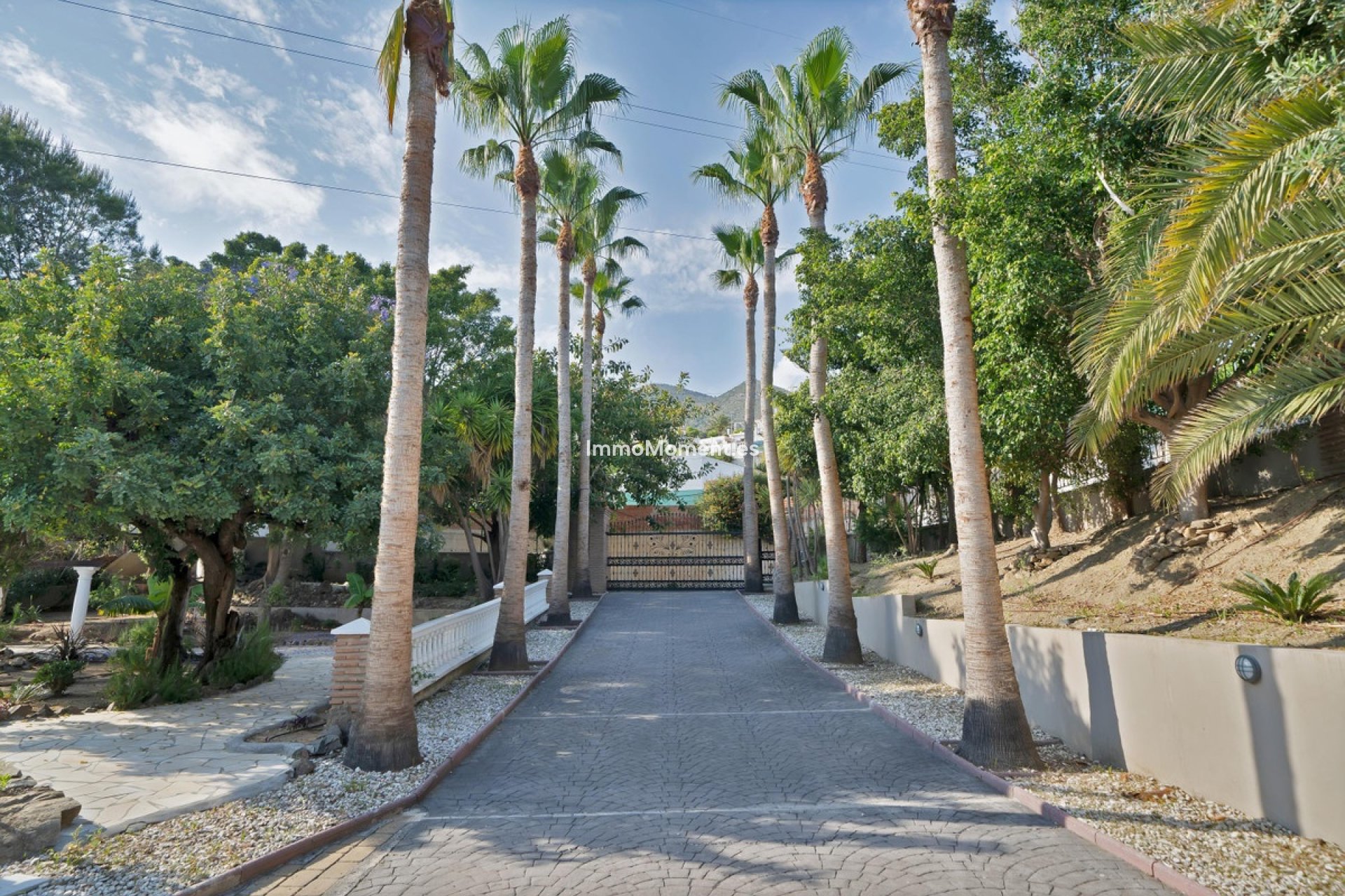 Resale - Detached villa - Benalmadena - Benalmadena Centro