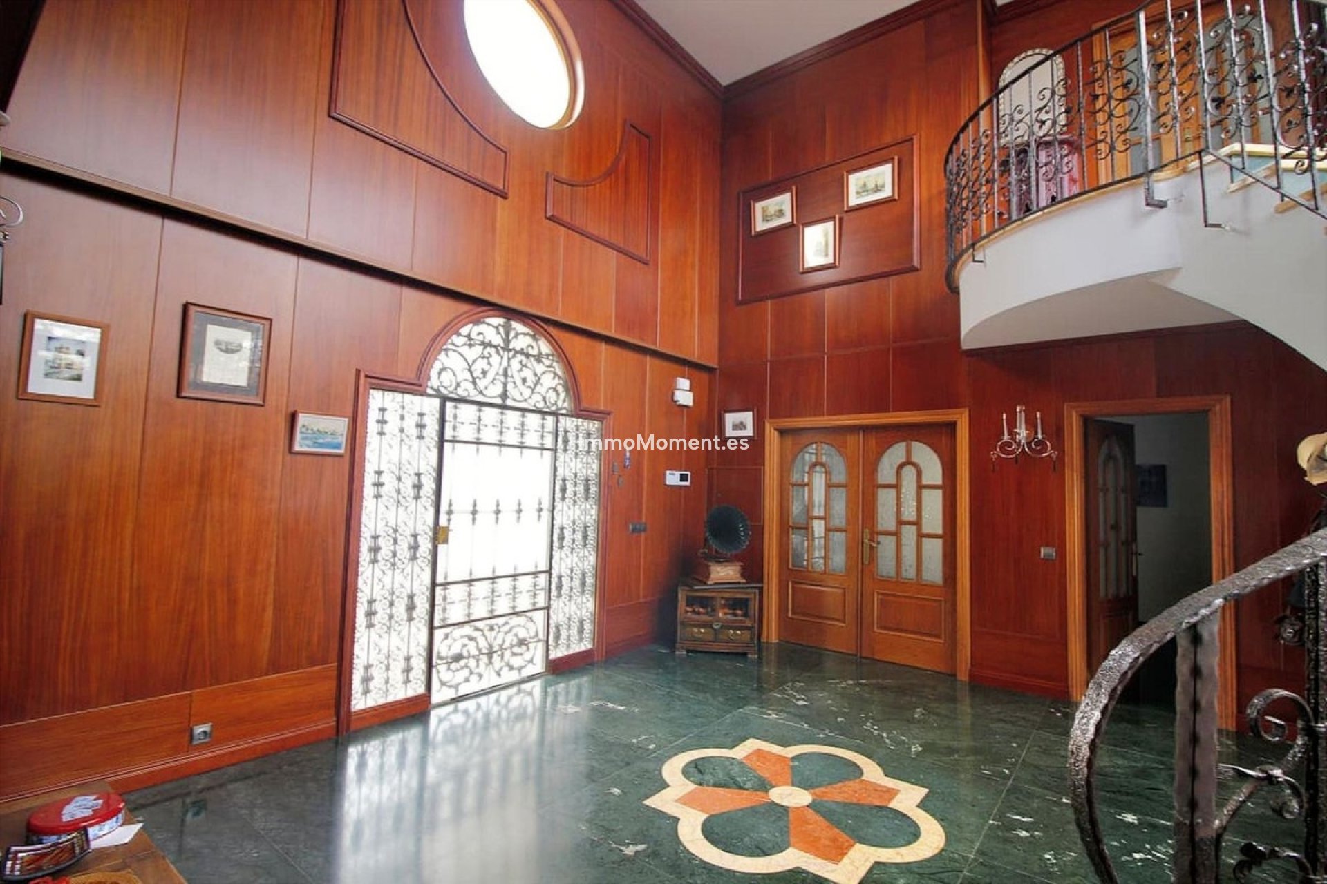 Resale - Detached villa - Benalmadena - Benalmadena Centro