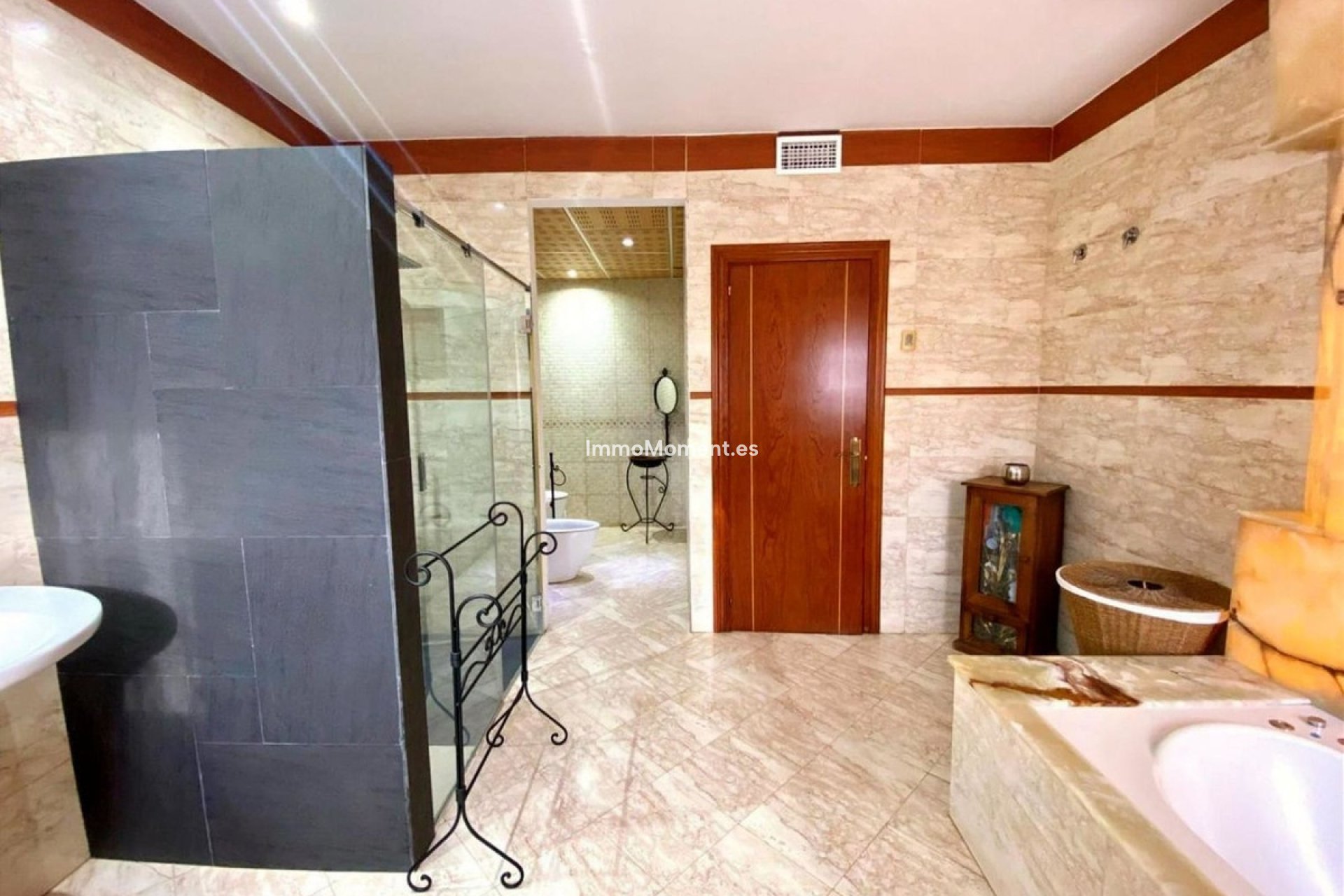 Resale - Detached villa - Benalmadena - Benalmadena Centro