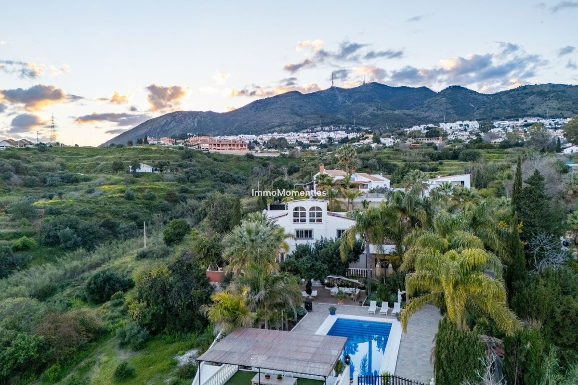 Resale - Detached villa - Benalmadena - Benalmadena Centro