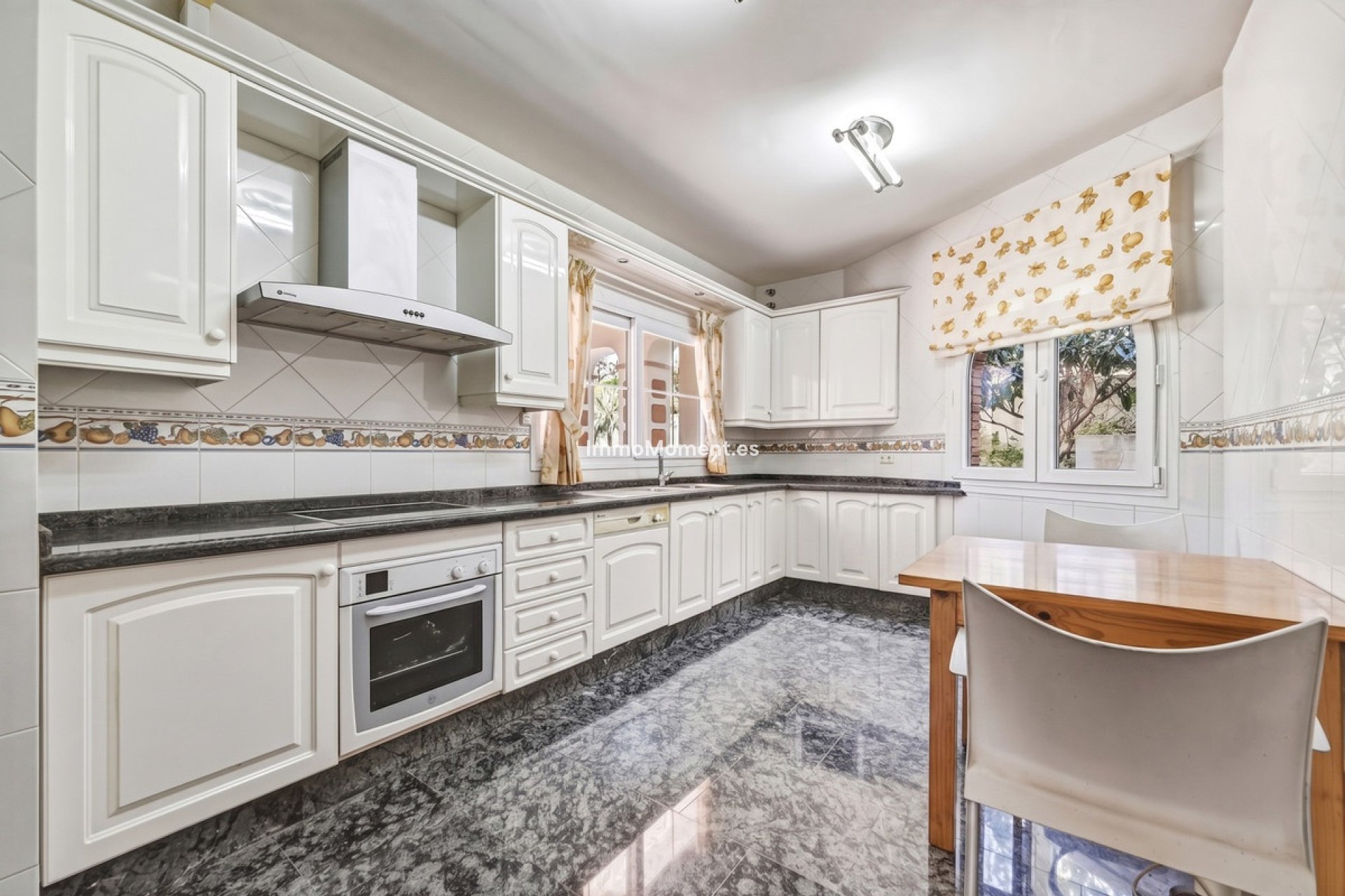 Resale - Detached villa - Benalmadena - Benalmadena Centro