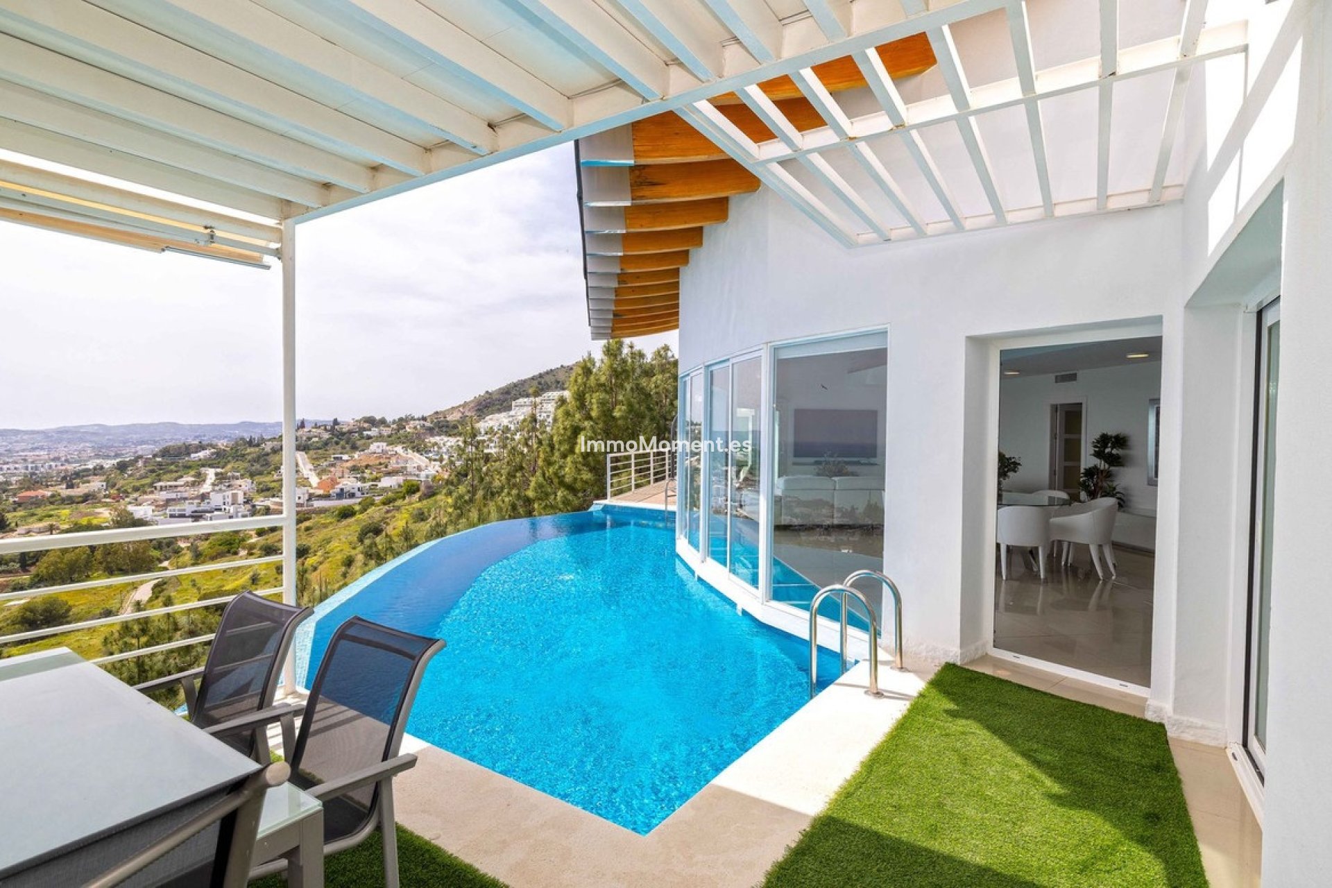 Resale - Detached villa - Benalmadena - Benalmadena Costa