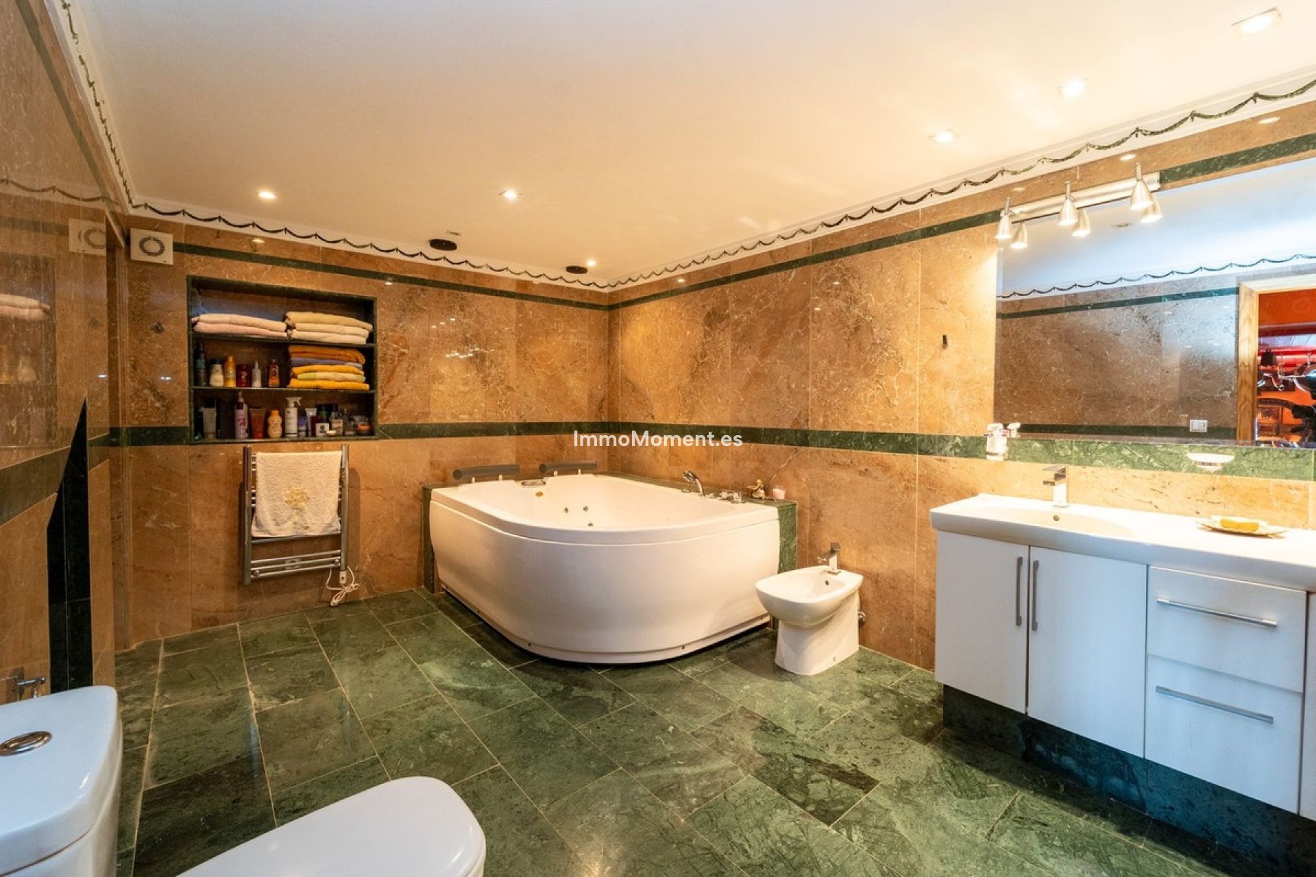 Resale - Detached villa - Benalmadena - Torremuelle