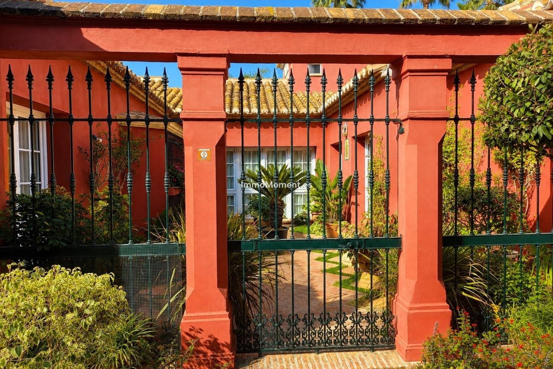 Resale - Detached villa - Benalmadena - Torrequebrada
