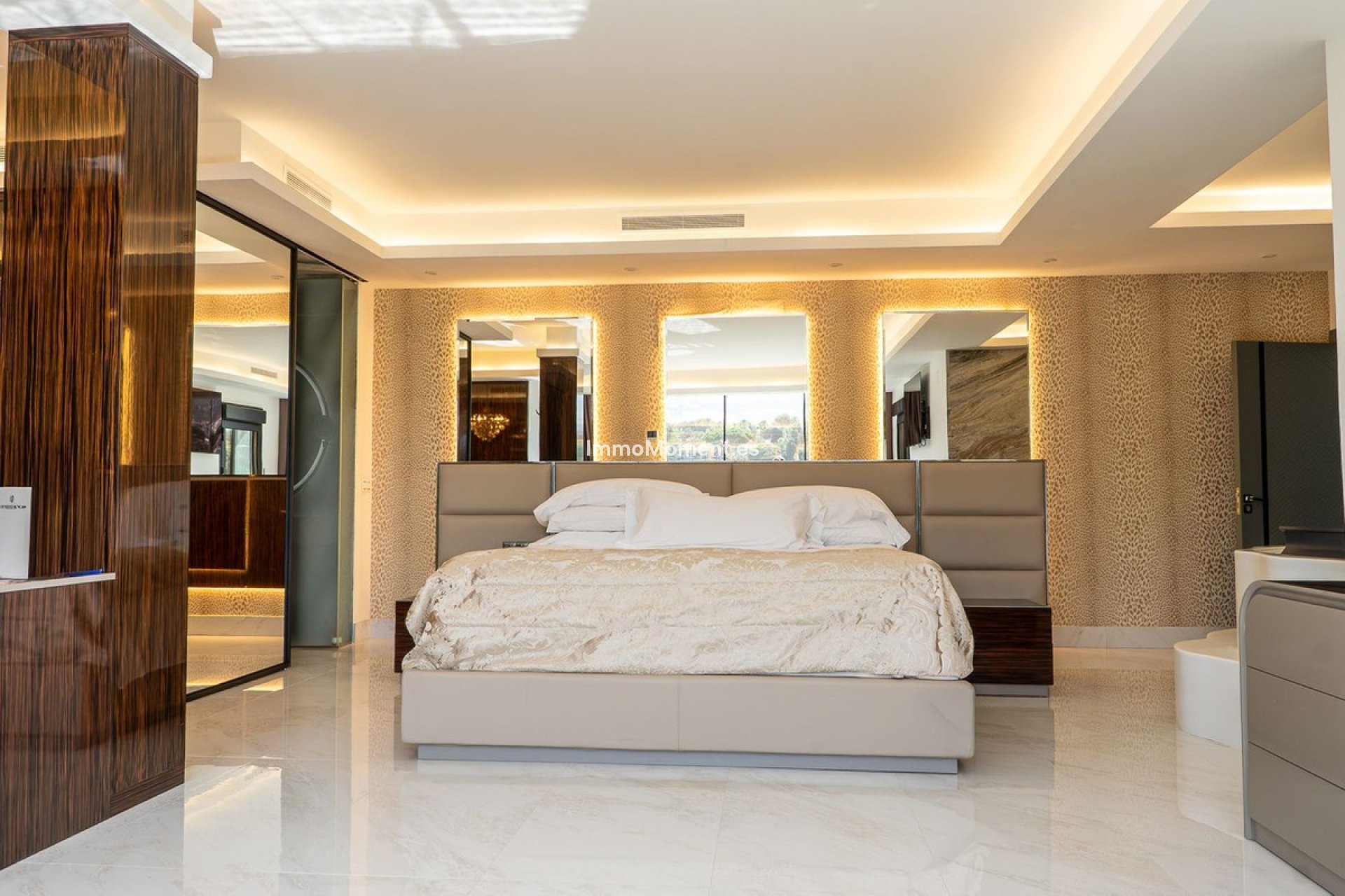 Resale - Detached villa - Benalmadena - Torrequebrada