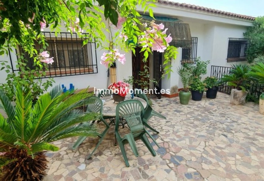 Resale - Detached villa - Benidorm - Benidorm Centro