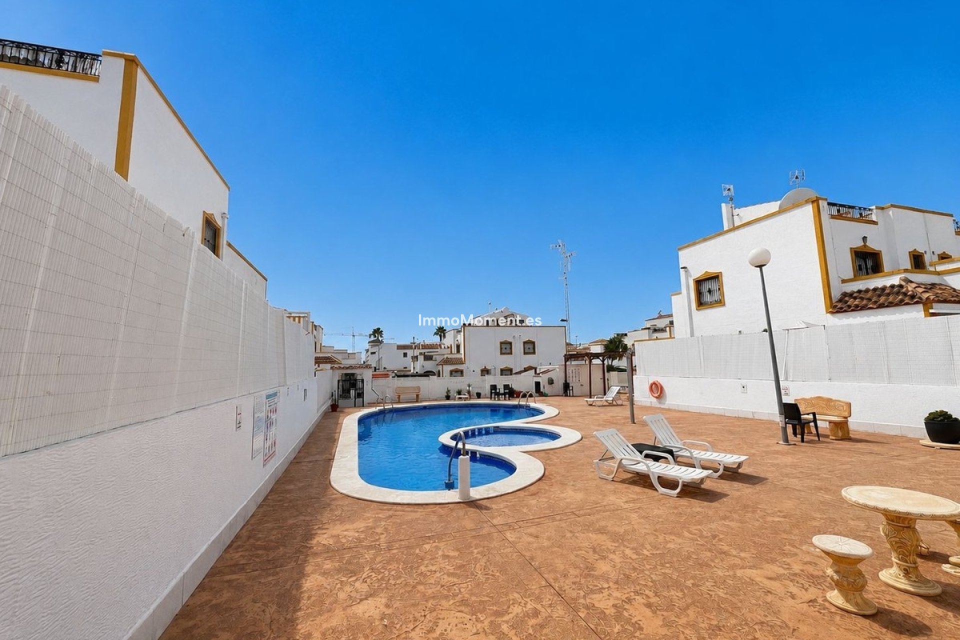 Resale - Detached villa - Benidorm - Urb Entre Naranjos
