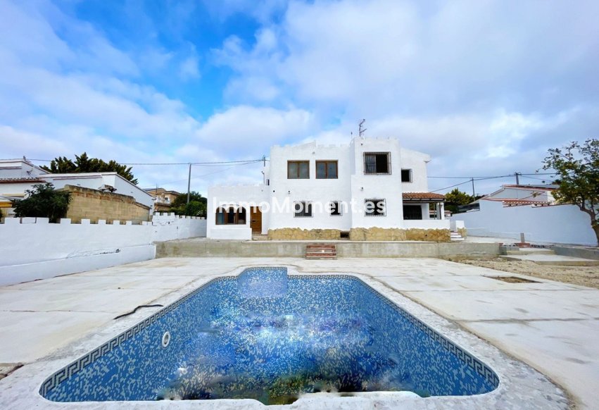 Resale - Detached villa - Calpe - Calpe Centro